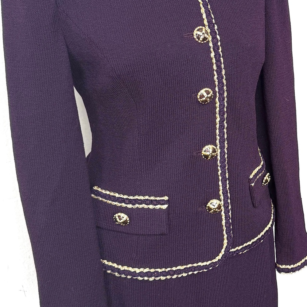 Elegant Purple Knit Jacket with Gold Trim - Picture 2 of 4